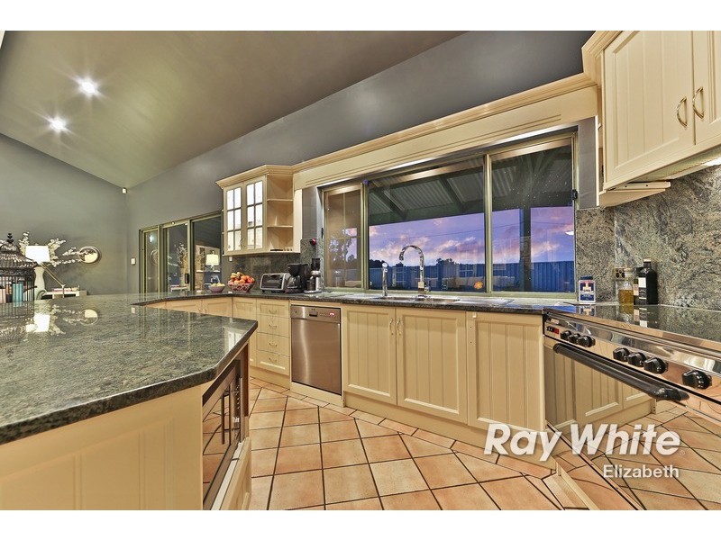 18 Oradala Court, Salisbury Heights SA 5109