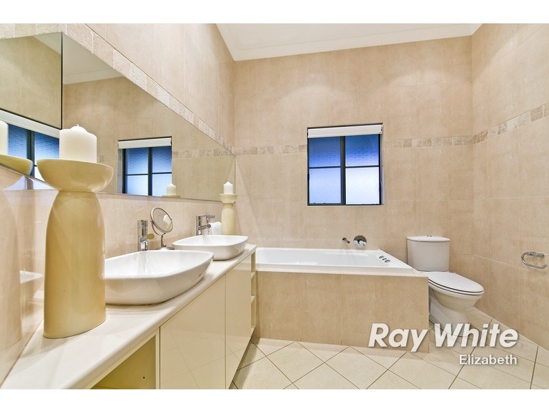 18 Oradala Court, Salisbury Heights SA 5109