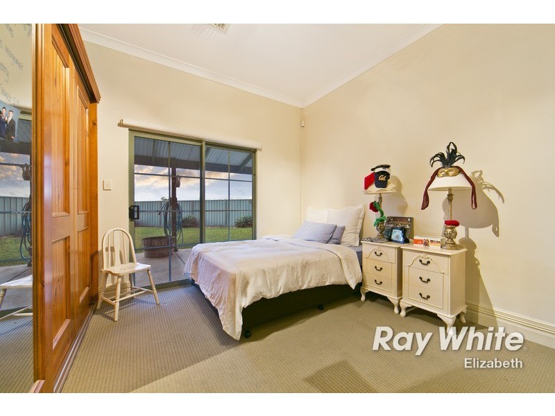 18 Oradala Court, Salisbury Heights SA 5109