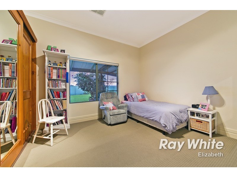18 Oradala Court, Salisbury Heights SA 5109