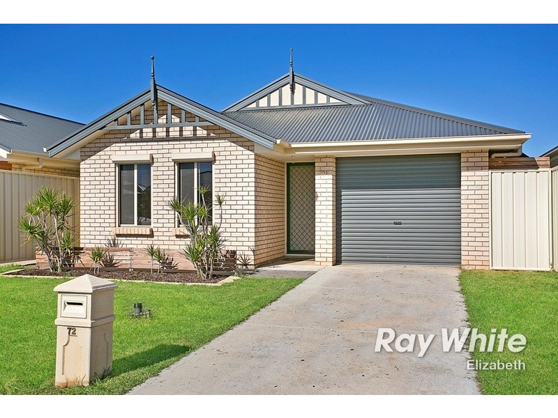72 Strathaird Boulevard, Smithfield SA 5114