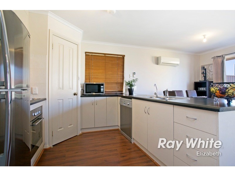 72 Strathaird Boulevard, Smithfield SA 5114