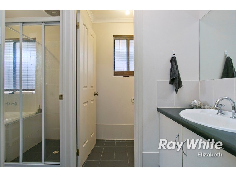 72 Strathaird Boulevard, Smithfield SA 5114