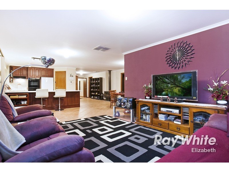 33 Jemalong Crescent, Roseworthy SA 5371