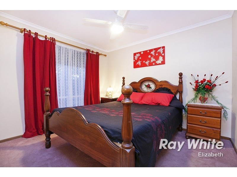 33 Jemalong Crescent, Roseworthy SA 5371