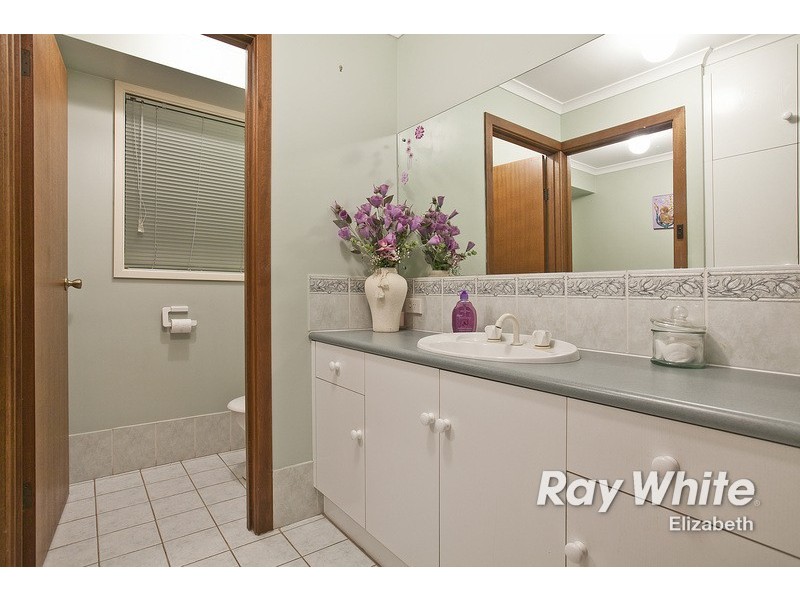 33 Jemalong Crescent, Roseworthy SA 5371