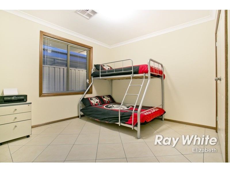 5 Greenlea Court, Munno Para West SA 5115