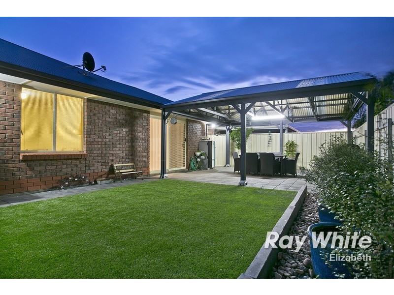 5 Greenlea Court, Munno Para West SA 5115
