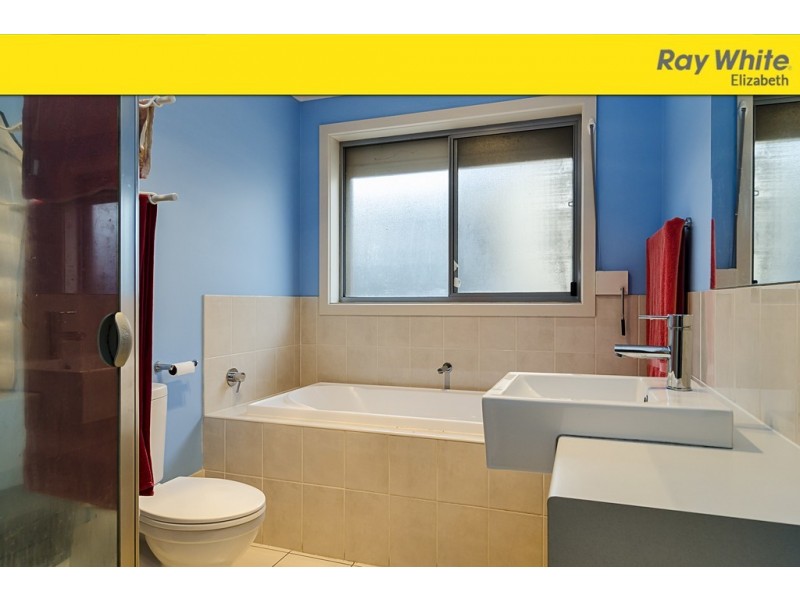 12 Tuggerah Street, Andrews Farm SA 5114