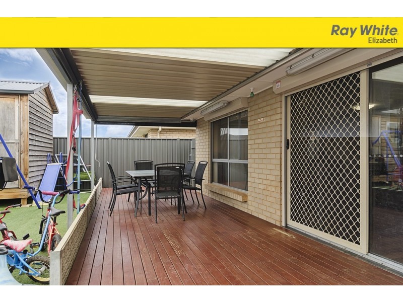 12 Tuggerah Street, Andrews Farm SA 5114