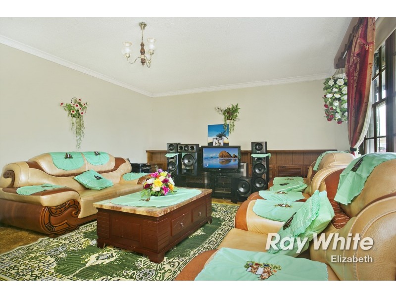 1 Rhus Avenue, Parafield Gardens SA 5107