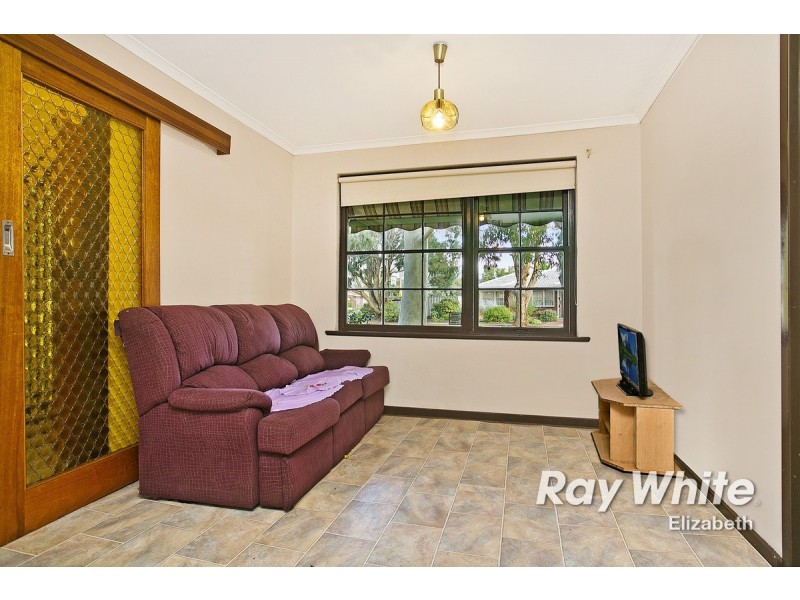 1 Rhus Avenue, Parafield Gardens SA 5107