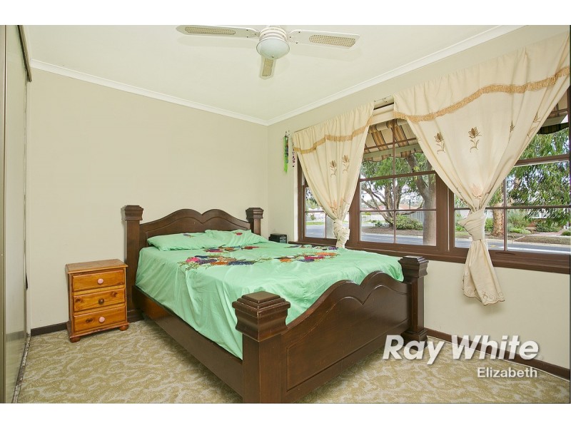 1 Rhus Avenue, Parafield Gardens SA 5107
