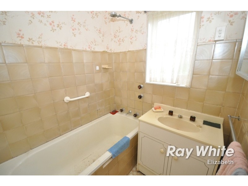 24 Short Road, Elizabeth SA 5112