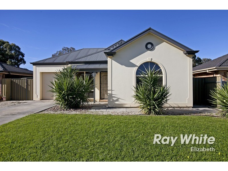 30 Caroline Drive, Paralowie SA 5108