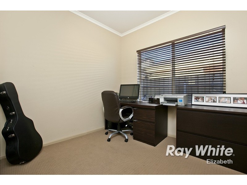 30 Caroline Drive, Paralowie SA 5108