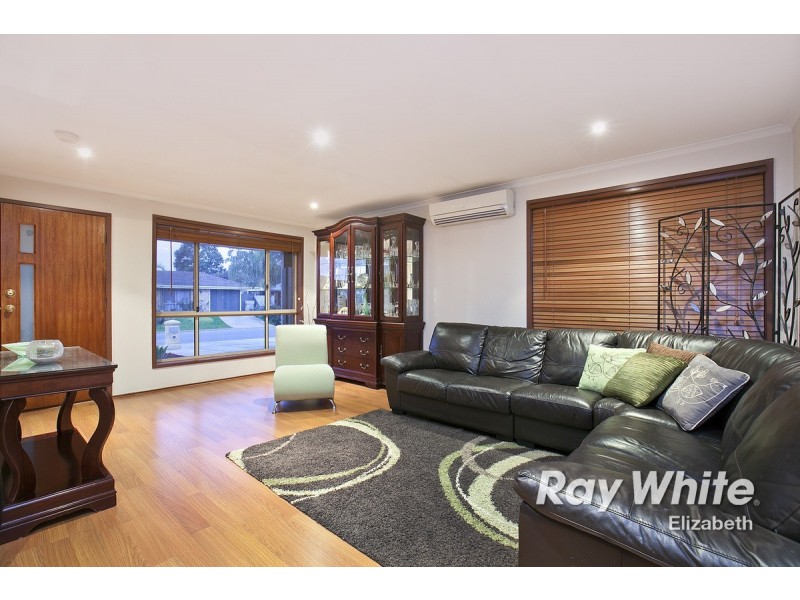 8 Riddoch Drive, Andrews Farm SA 5114