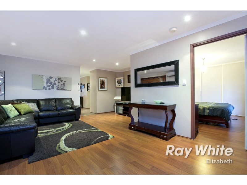 8 Riddoch Drive, Andrews Farm SA 5114