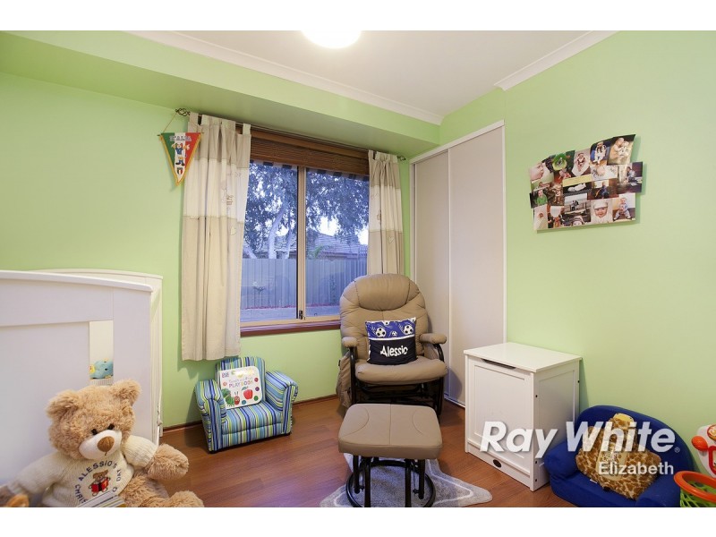 8 Riddoch Drive, Andrews Farm SA 5114
