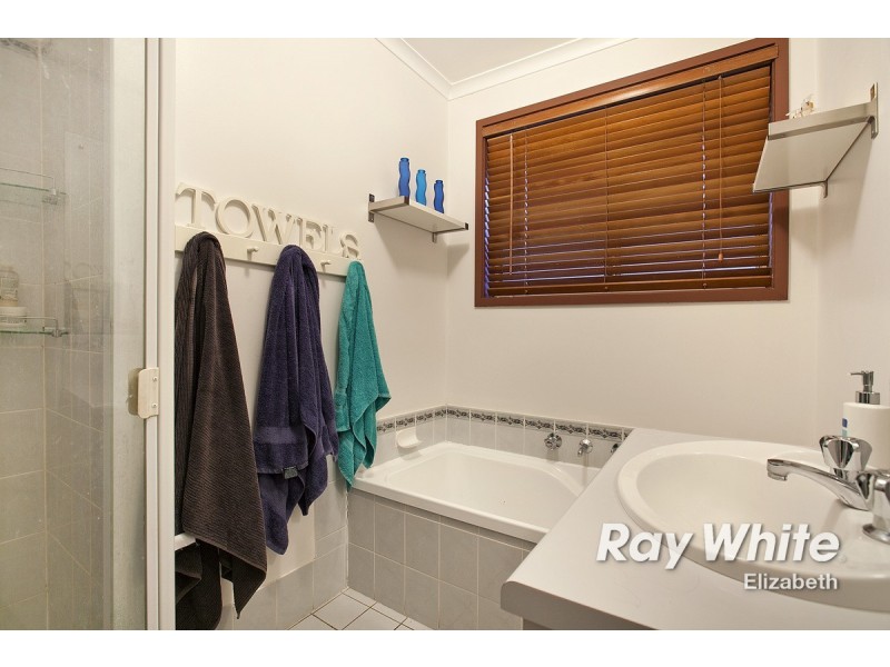 8 Riddoch Drive, Andrews Farm SA 5114