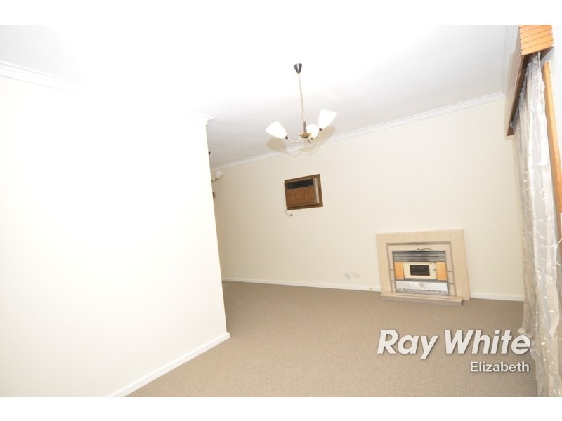 13 Lockerly Street, Elizabeth Vale SA 5112