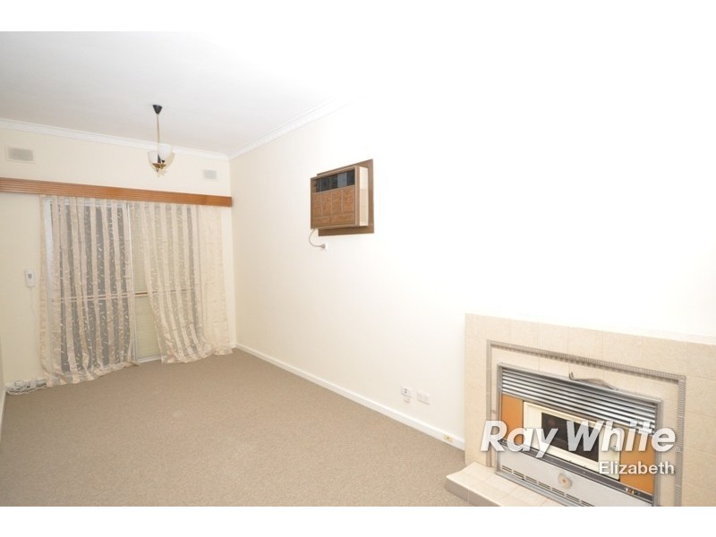 13 Lockerly Street, Elizabeth Vale SA 5112