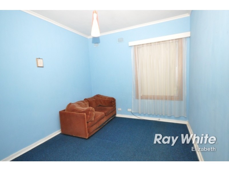 13 Lockerly Street, Elizabeth Vale SA 5112