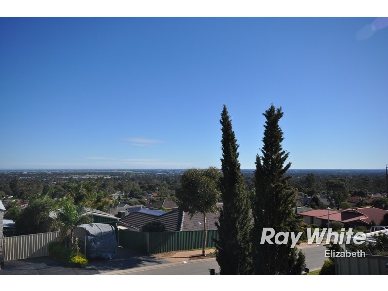21 Modra Circuit, Hillbank SA 5112