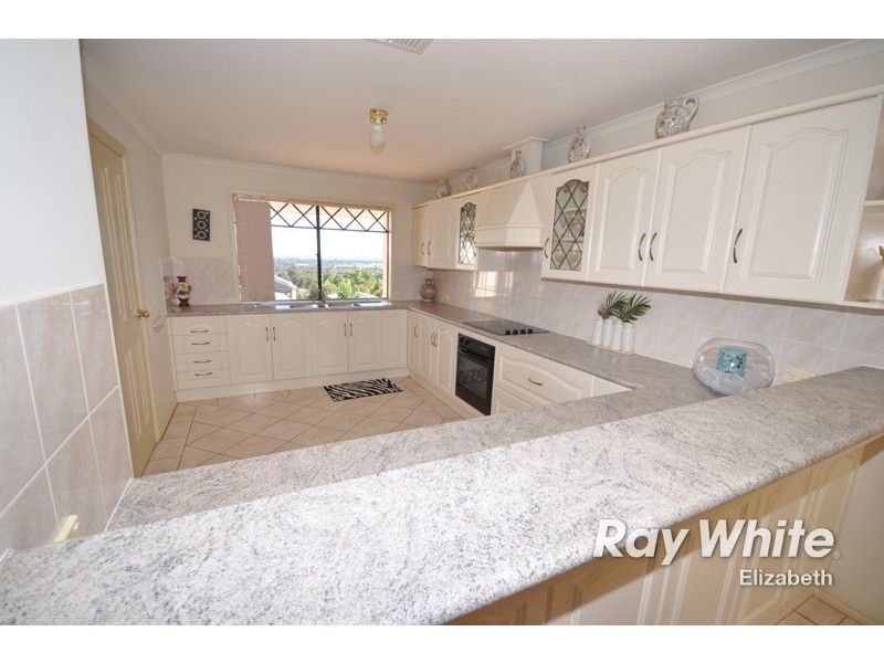 21 Modra Circuit, Hillbank SA 5112