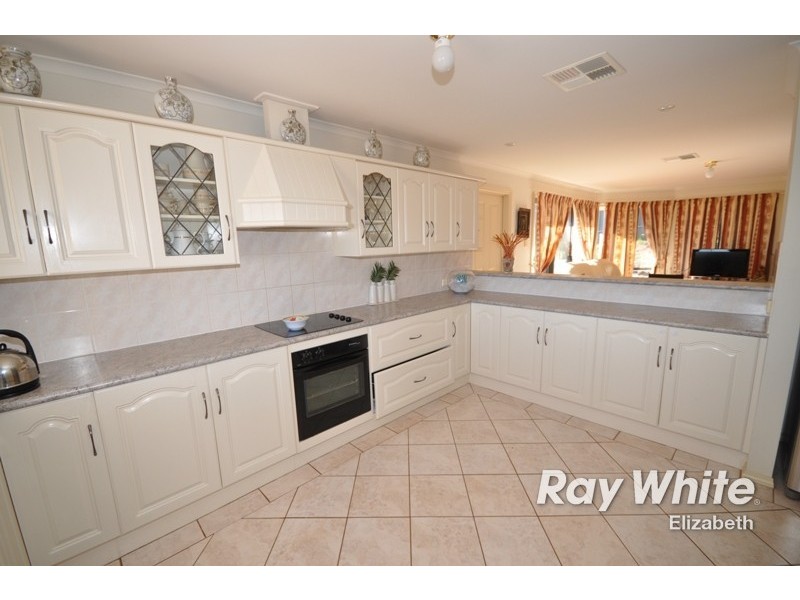 21 Modra Circuit, Hillbank SA 5112