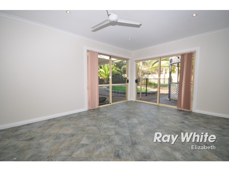 21 Kylie Crescent, Hillbank SA 5112