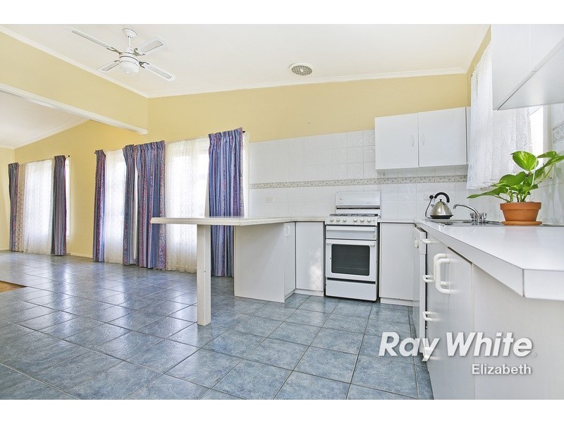 15 O’Reilly Street, Parafield Gardens SA 5107