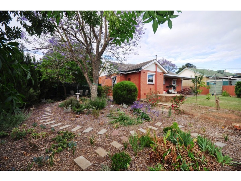 2 Lowe Street, Elizabeth East SA 5112