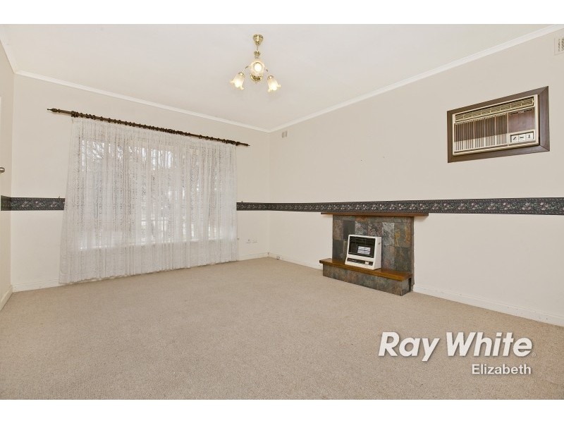 31 Myall Road, Para Hills SA 5096