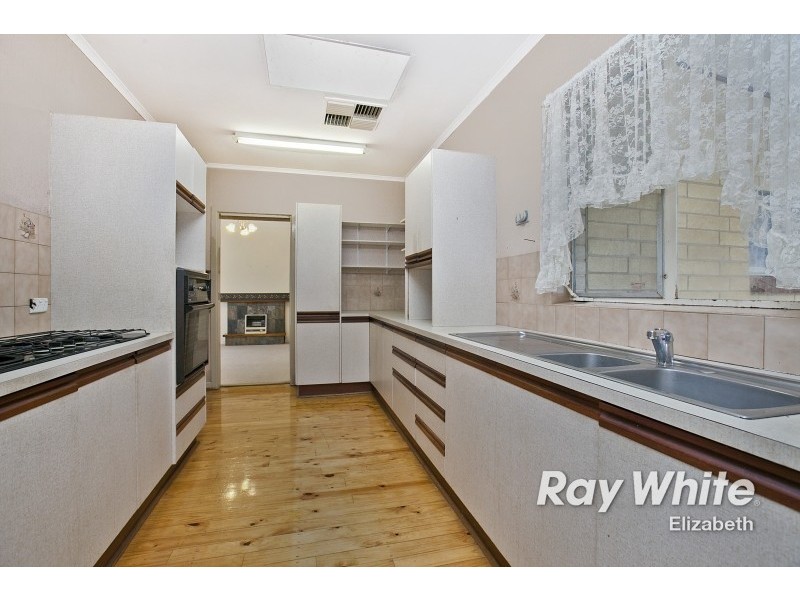 31 Myall Road, Para Hills SA 5096