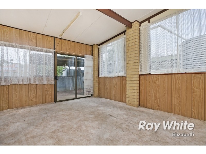 31 Myall Road, Para Hills SA 5096