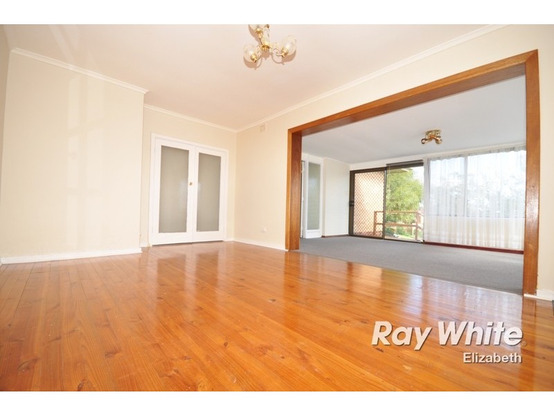 16 Margaret Street, Para Hills SA 5096