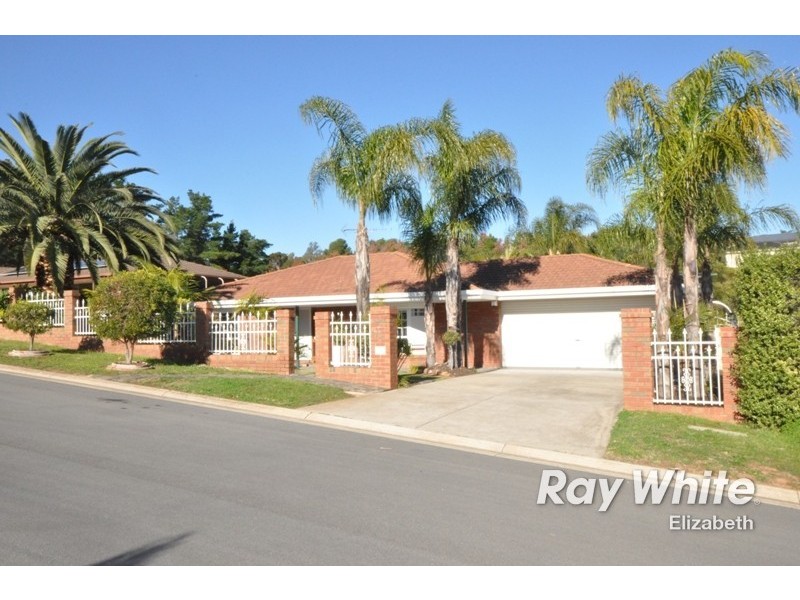 8 Dimasi Court, Hillbank SA 5112