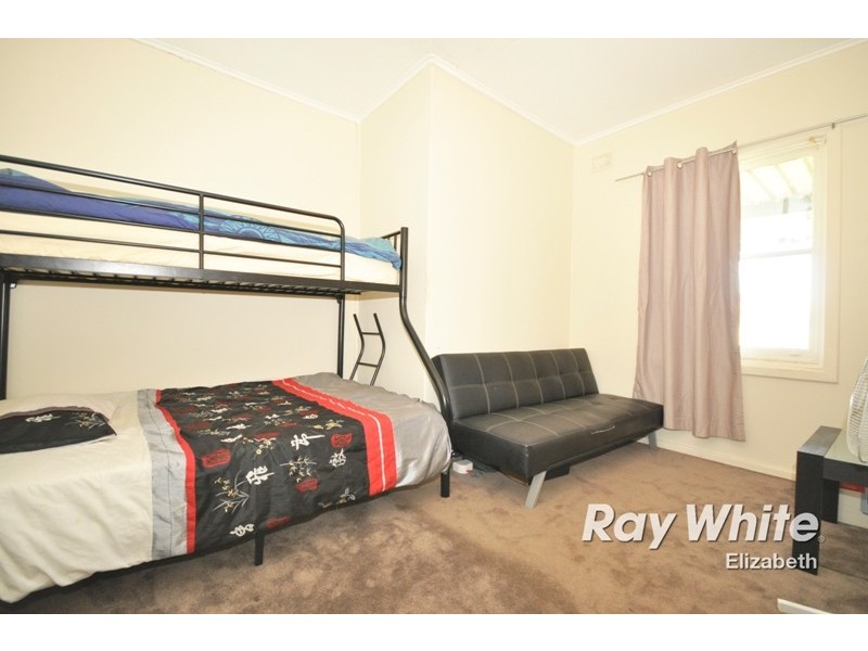 14 Andrews Road, Elizabeth Downs SA 5113