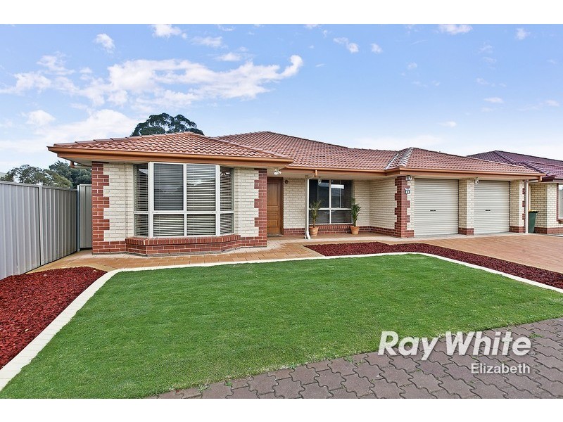 15 Golden Circuit, Parafield Gardens SA 5107