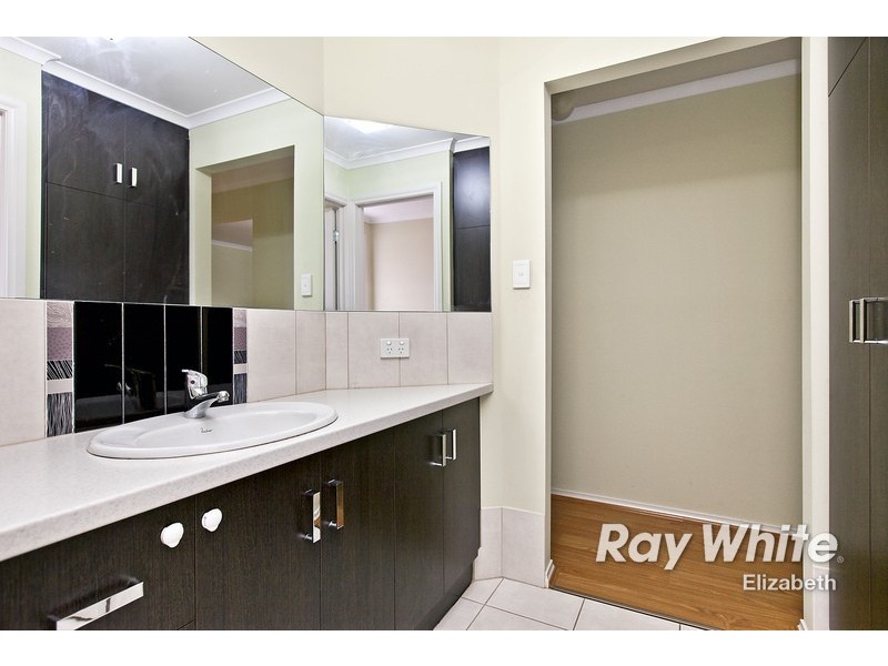 15 Golden Circuit, Parafield Gardens SA 5107