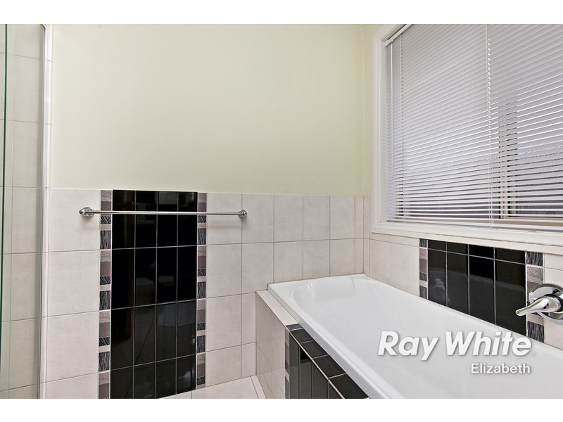 15 Golden Circuit, Parafield Gardens SA 5107