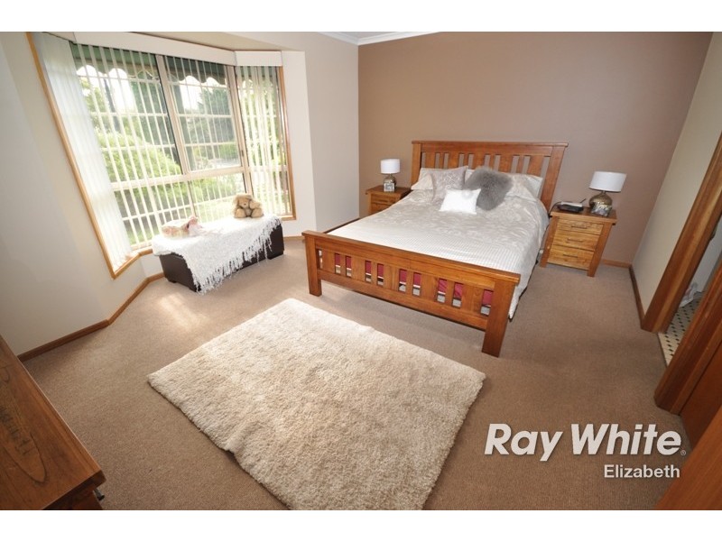 2 Willow Garden, Hillbank SA 5112