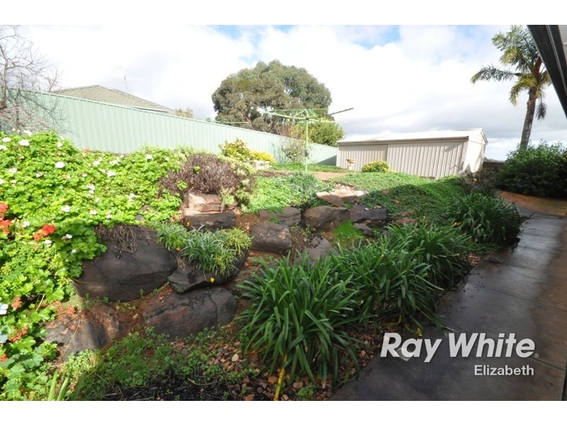 2 Willow Garden, Hillbank SA 5112