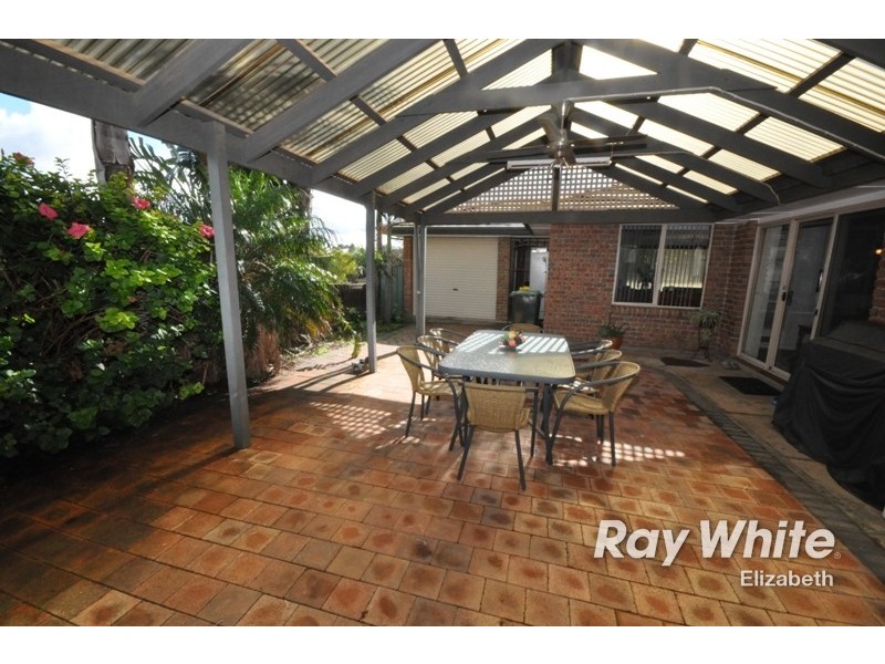 2 Willow Garden, Hillbank SA 5112