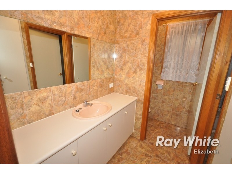 4 Cuneo Place, Golden Grove SA 5125