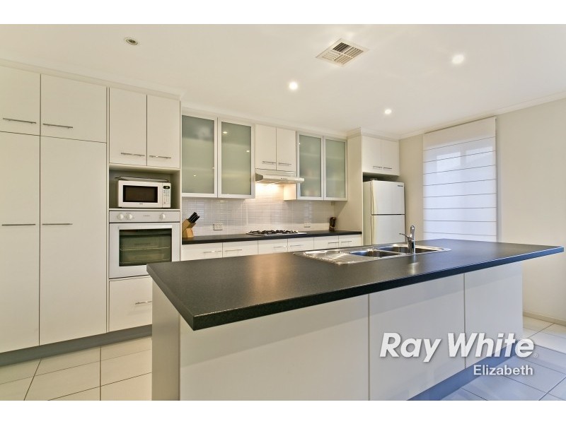 24 The Boulevard, Parafield Gardens SA 5107