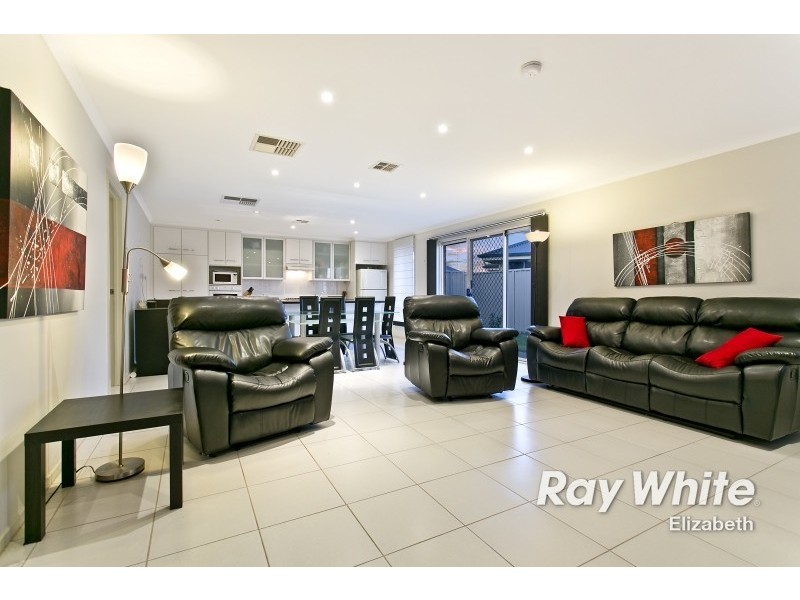 24 The Boulevard, Parafield Gardens SA 5107