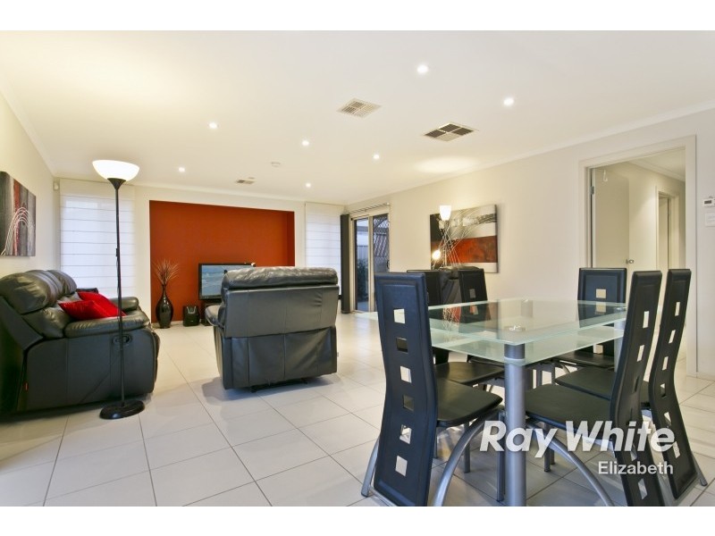 24 The Boulevard, Parafield Gardens SA 5107