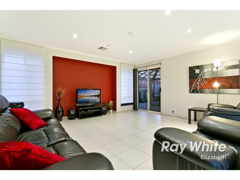 24 The Boulevard, Parafield Gardens SA 5107
